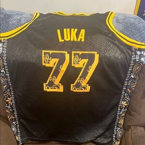 🔥🔥SALE🔥🔥Replica Luka Los Angeles Black and Gold Jersey
